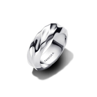 Pandora Essence Rippled Wide Band sormus